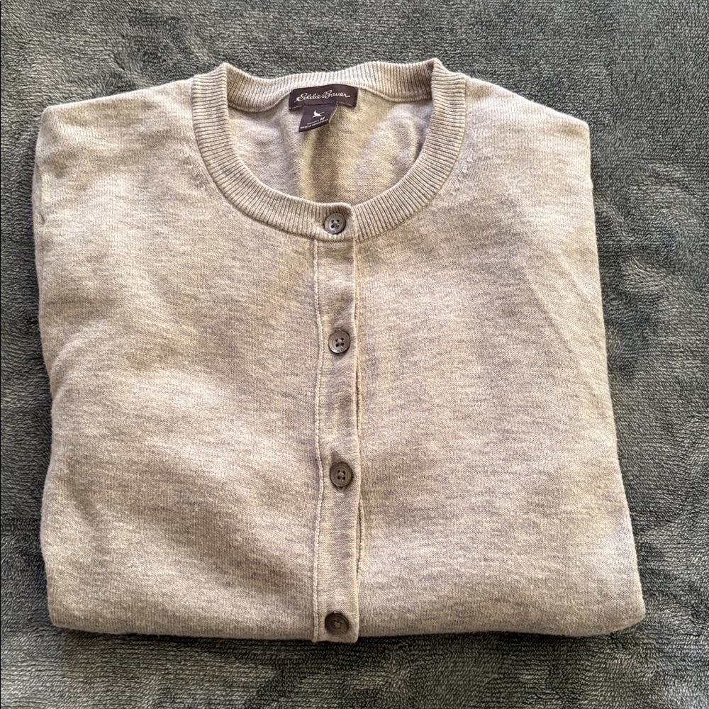 Eddie Bauer Light Heather Gray Classic Crewneck Cardigan, size M